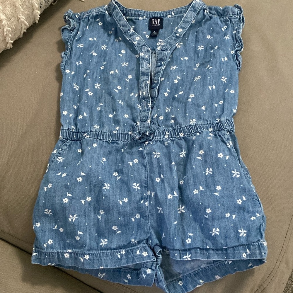 Gap girls jean romper size 4T